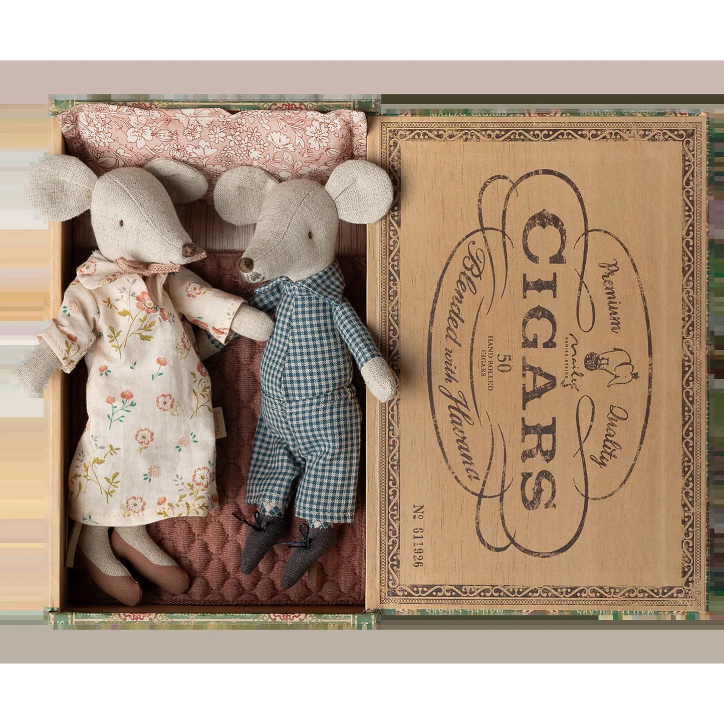 Two mouse dolls in a decorative box with 'Cigars' branding