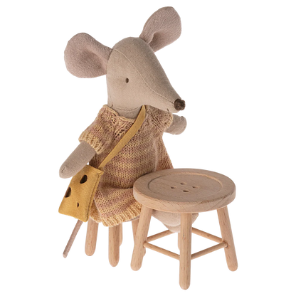 maileg mouse on table