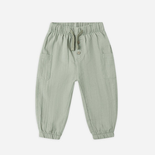Luca Pant | Fern
