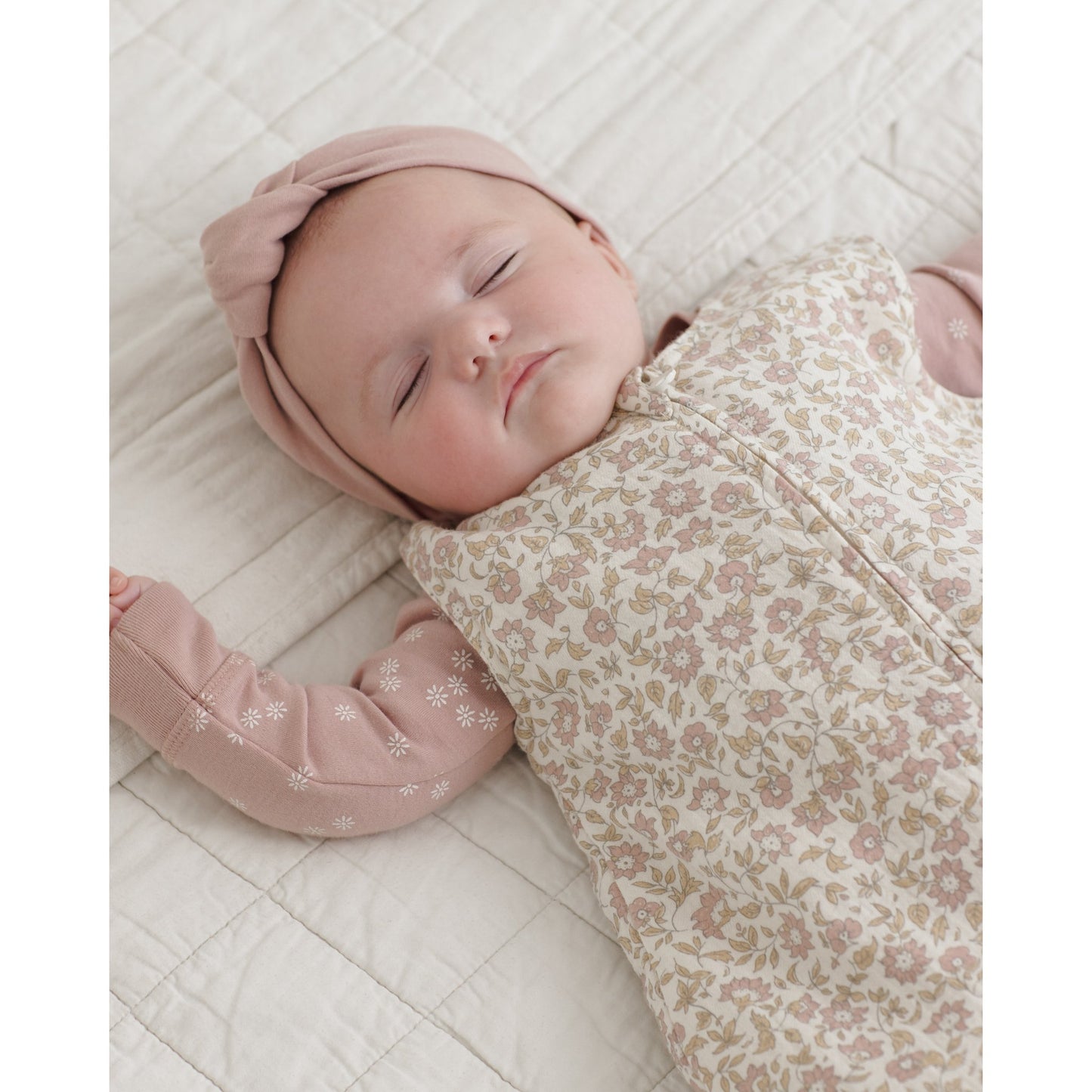 Zip Longsleeve Sleeper | Mauve Daisy